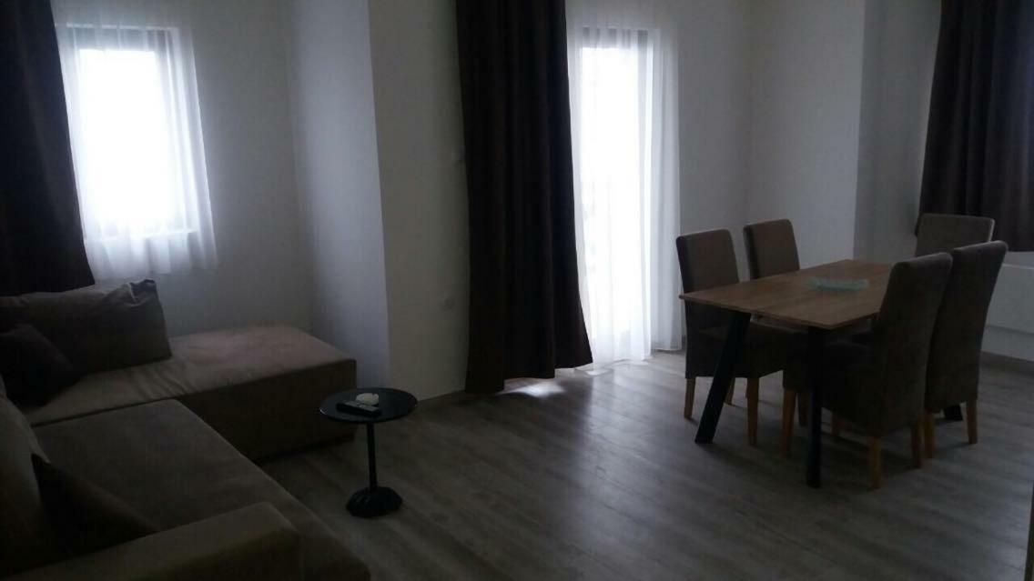 Goma Kop Apartmani 카파오닉 외부 사진